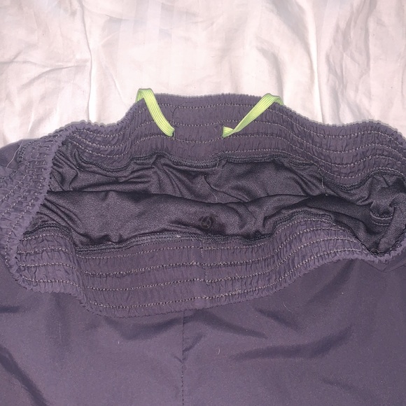 Shorts - Picture 3 of 3